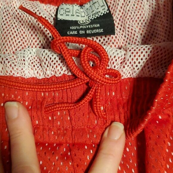 Men's Double Layered Mesh Shorts Big & Tall - Picture 4 of 7